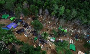 Fig 1d. Illegal gold Miners located at Megawati Soekarnoputri Forest Park Area